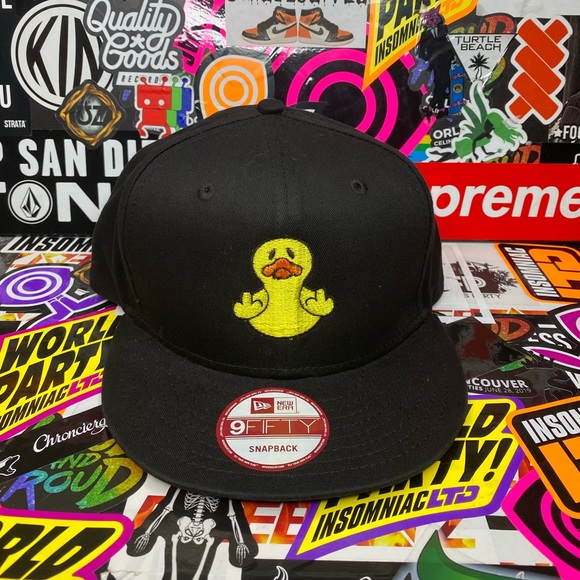 FLIP OFF DUCK - NEW ERA SNAPBACK - Picture 1 of 3